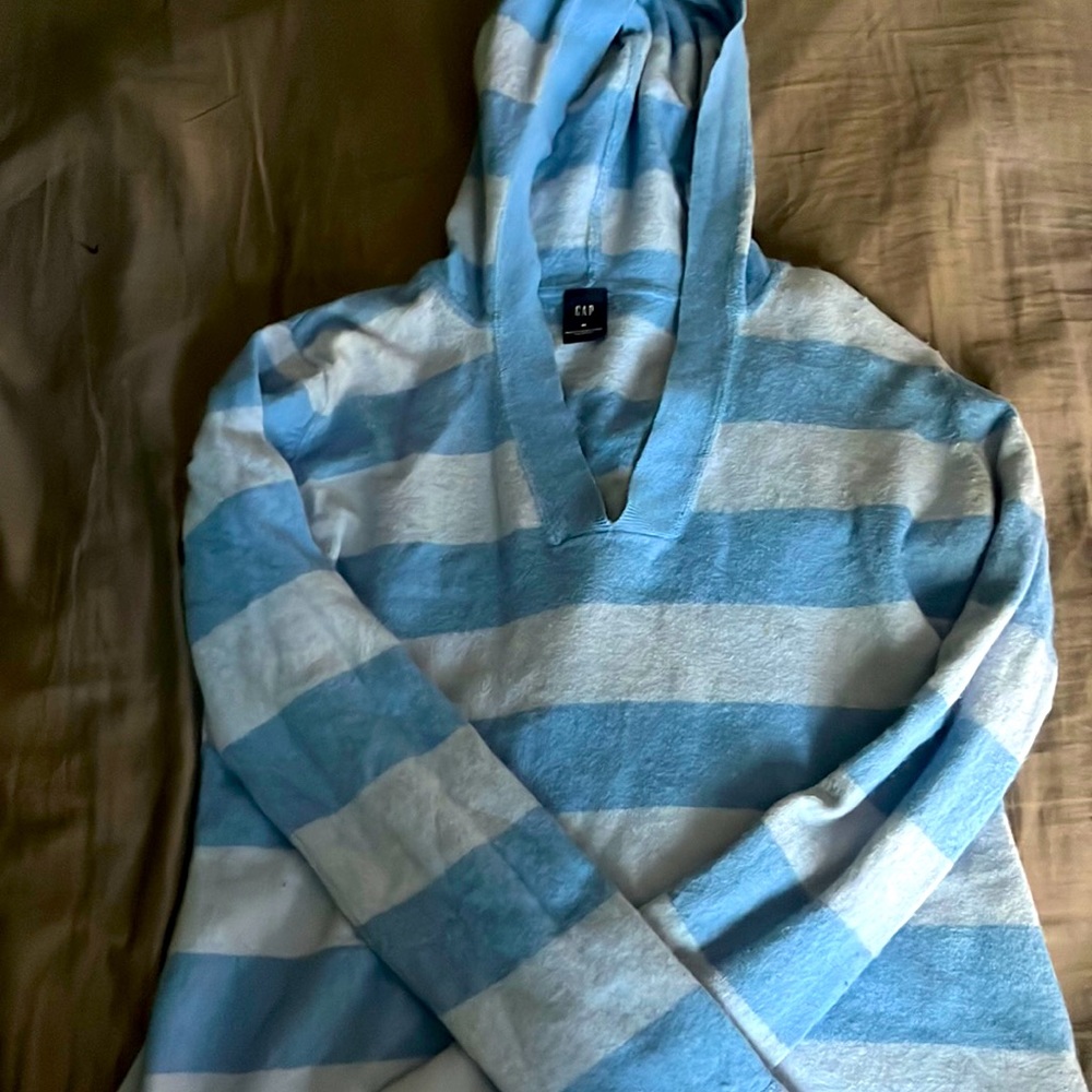 GAP cropped hoodie